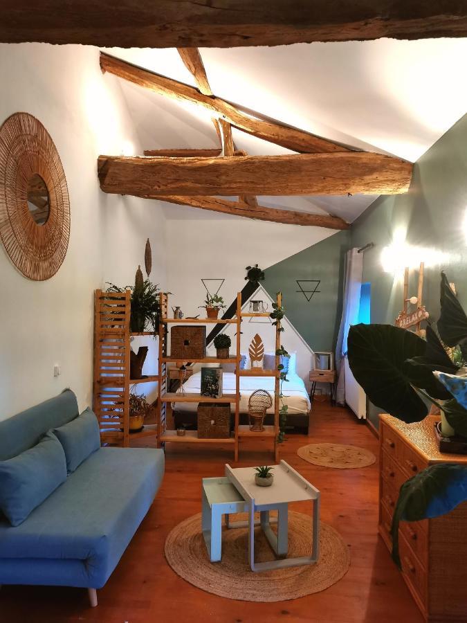 Moulin De Monpoisson Bed and Breakfast Le Puy Exterior foto