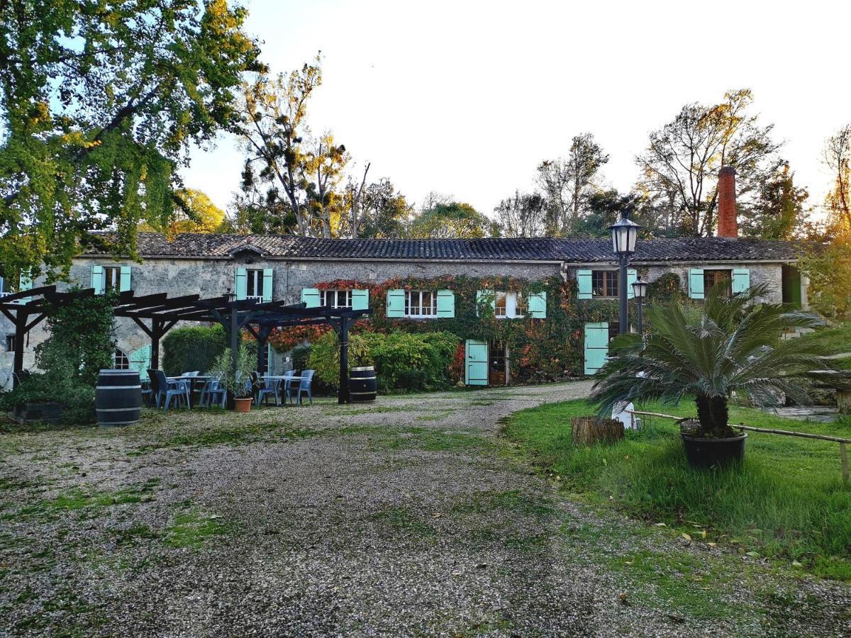 Moulin De Monpoisson Bed and Breakfast Le Puy Exterior foto