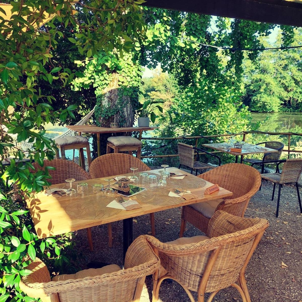 Moulin De Monpoisson Bed and Breakfast Le Puy Exterior foto